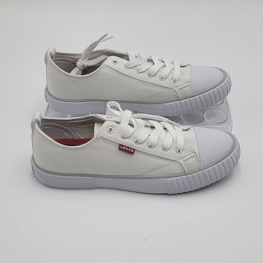 Levi's White Canvas Sneakers